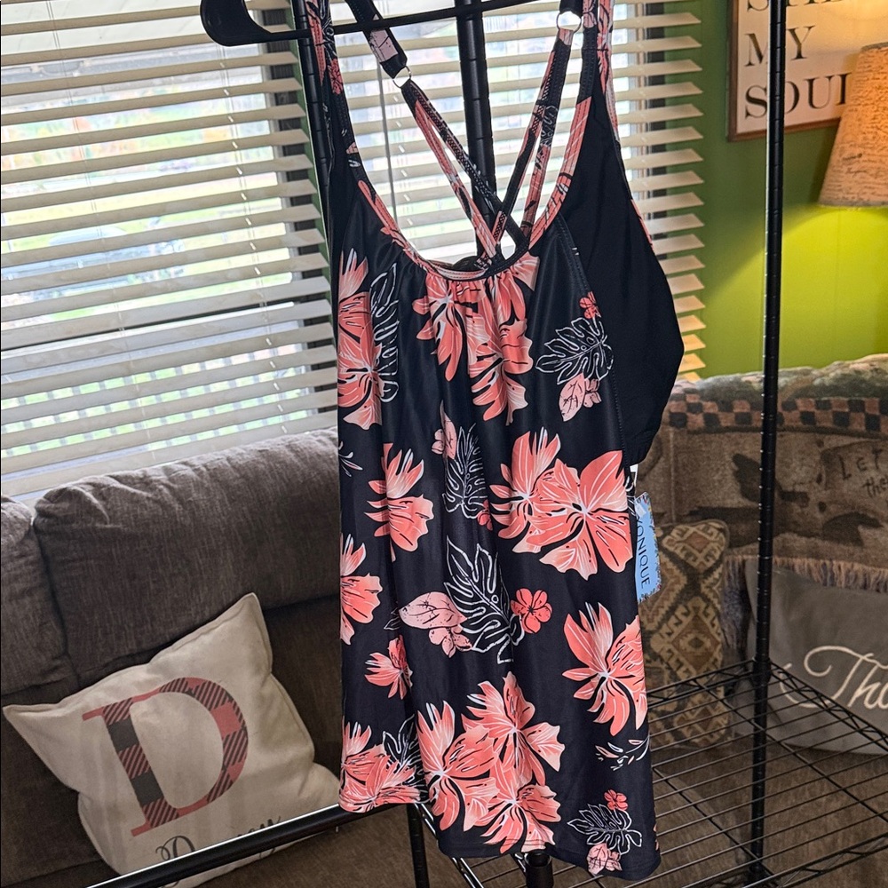 Younique Black and Coral Floral Blouse